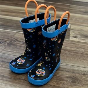 Cat & Jack Size 5 Kids Space-Themed Rain Boots, New Never Worn